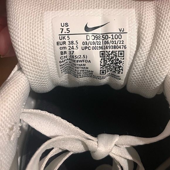 Nike air max 90 SE summit white Neptune green running sneaker shoes Euc sz7.5 - Picture 6 of 9